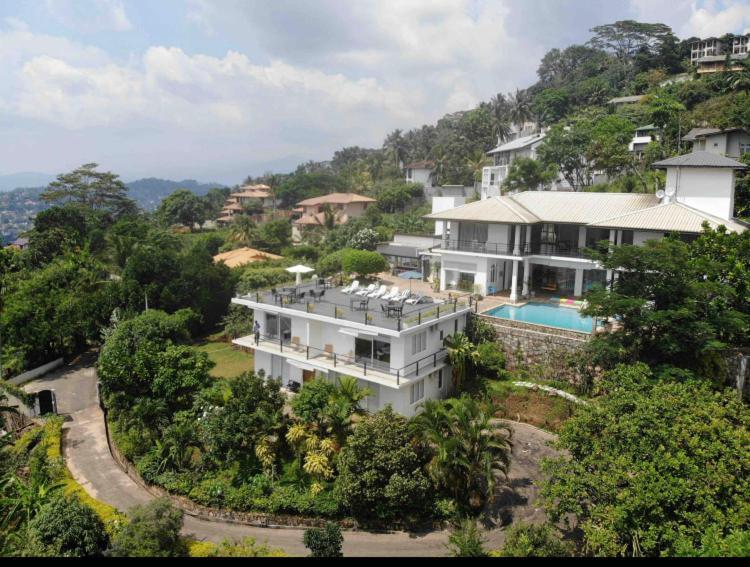 390 Villa Vista Канди Екстериор снимка