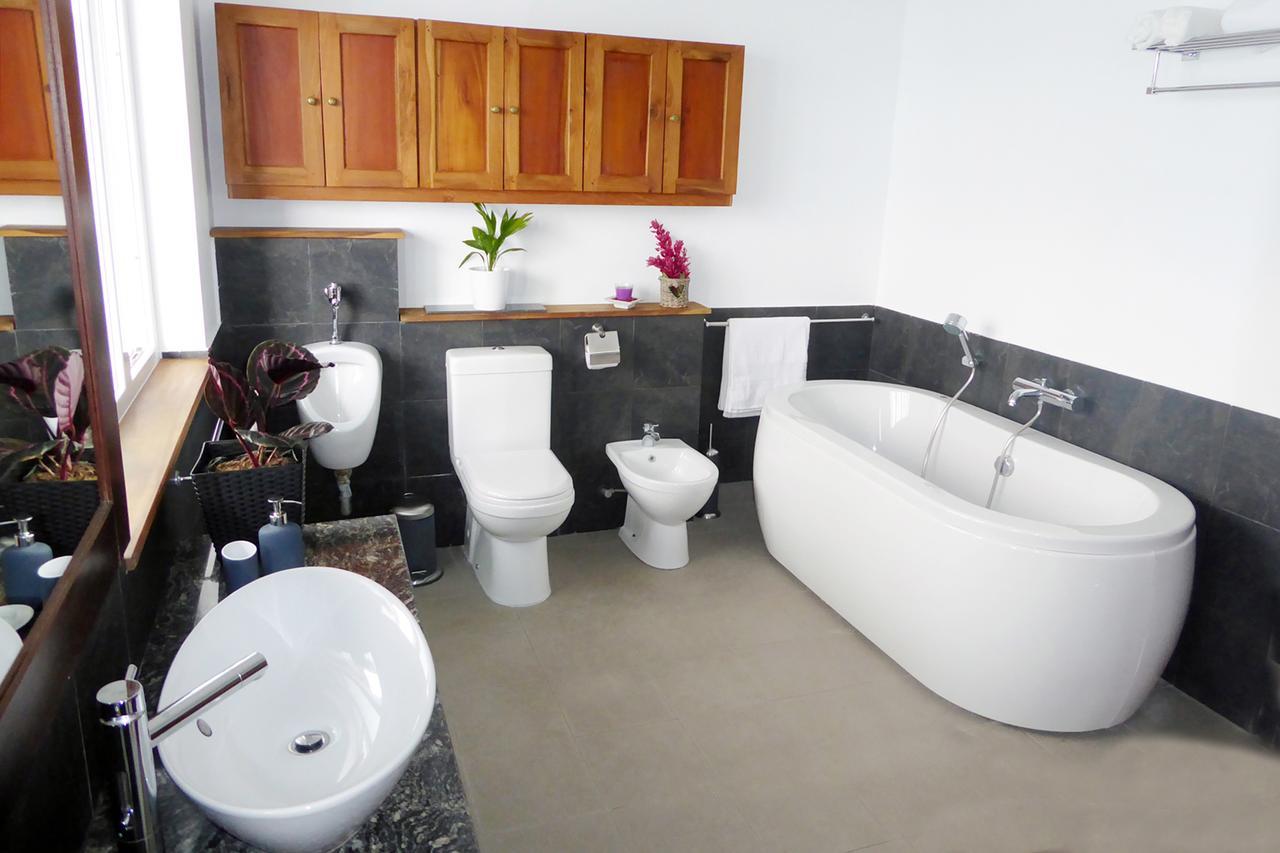 390 Villa Vista Канди Екстериор снимка