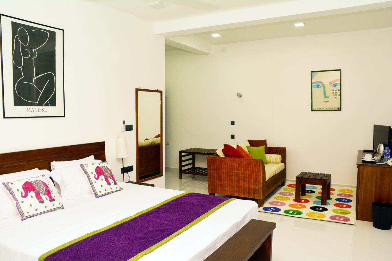 390 Villa Vista Канди Екстериор снимка